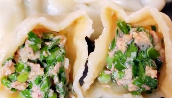 中秋吃餃子,就饞這個餡,蛋白質高開胃去消化,老人孩子要多吃 中秋吃餃子,就饞這個餡,蛋白質高開胃去消化,老人孩子要多吃