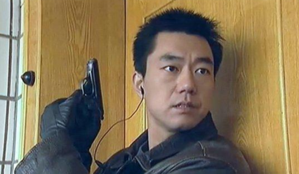 同樣演彭德懷，《長津湖》裡的周小斌與這6位演員相比，差別在哪