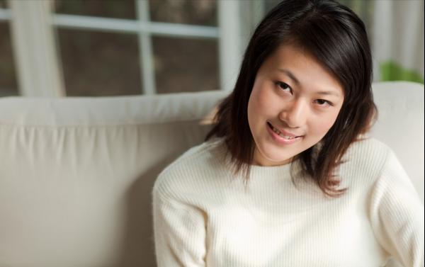 同學聚會，妻子花1288燙髮，丈夫諷刺“東施效顰”毀了15年的婚姻