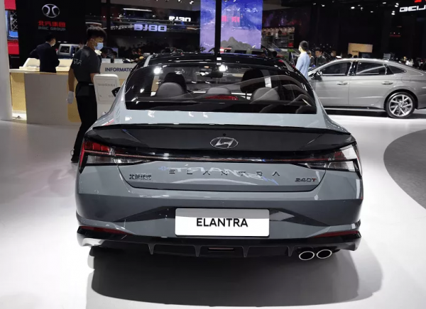 9&period;98萬元起！2022款現代伊蘭特正式上市，新增黑騎士限量版