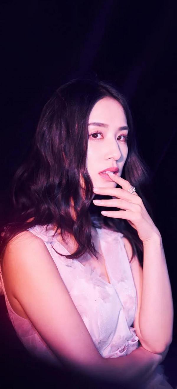 黃聖依 窈窕淑女寤寐求之 黃聖依 窈窕淑女寤寐求之