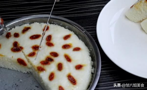 大米不蒸米飯，做成米糕，軟糯香甜易消化，教您方法，好吃不粘牙