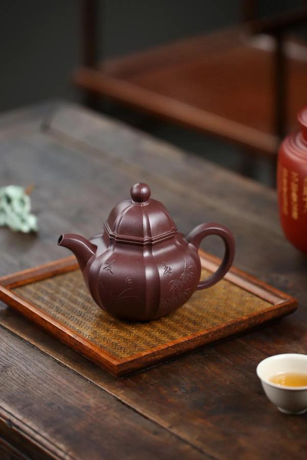 《六方掇球》——家藏紫砂石紅料500cc蔣錫坤