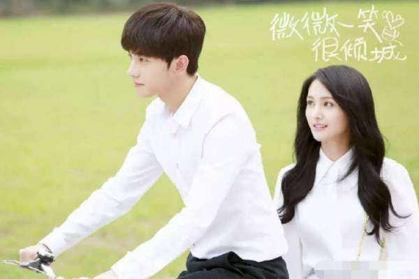 明星為拍美照太拼了,高圓圓跪地上,楊冪用吹風機,我只服張一山 明星為拍美照太拼了,高圓圓跪地上,楊冪用吹風機,我只服張一山