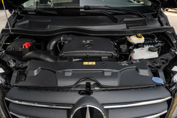 擁有長達5.3米的大尺寸車身,賓士威霆為何一直默默無聞 擁有長達5.3米的大尺寸車身,賓士威霆為何一直默默無聞