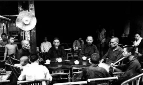 國軍副師長被俘,他卻說:中央能證明我的身份,三天後被專車接走 國軍副師長被俘,他卻說:中央能證明我的身份,三天後被專車接走