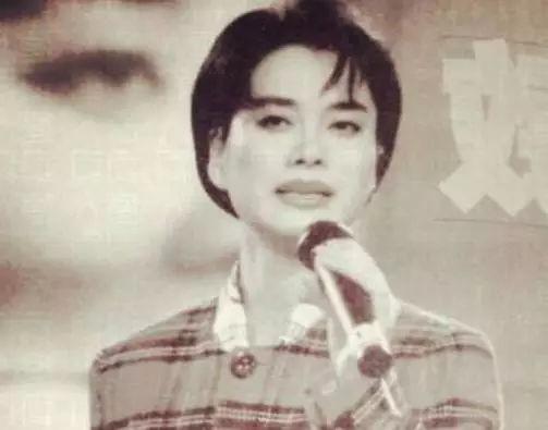 25歲爆紅，26歲跌落神壇，43歲生二胎，毛阿敏如今怎樣了？