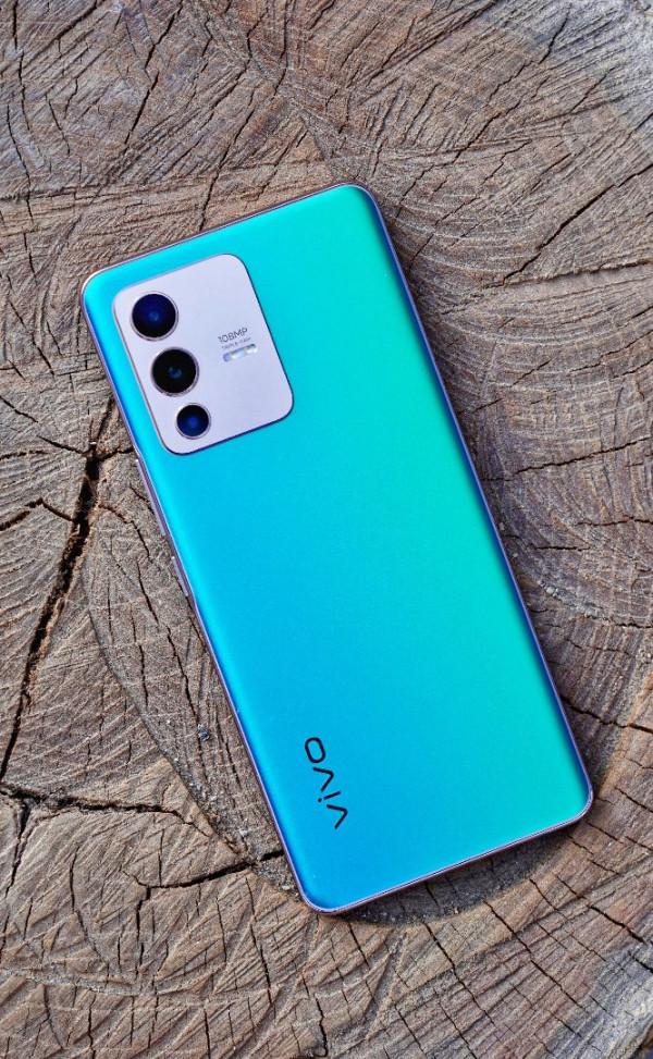 2500元左右的三款熱銷手機，你最看好哪一款機型