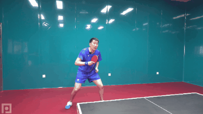 掌握假動作削球技巧，正手不僅削出不同旋轉，還讓對手傻傻分不清