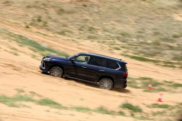 百萬級SUV越野挑戰賽「元汽動力」