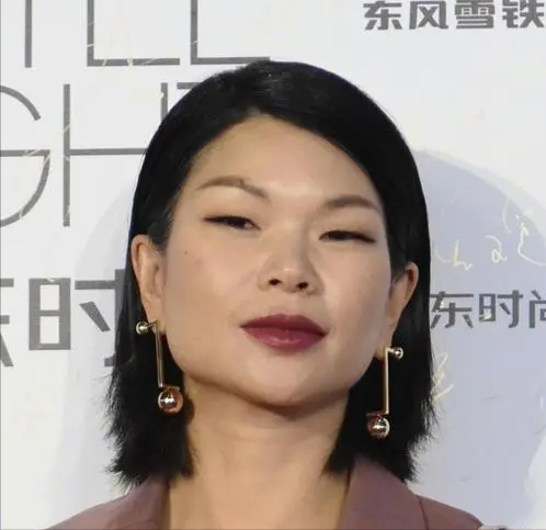 有一種混血叫“醜模”的兒子，本以為會很帥，結果基因太強大