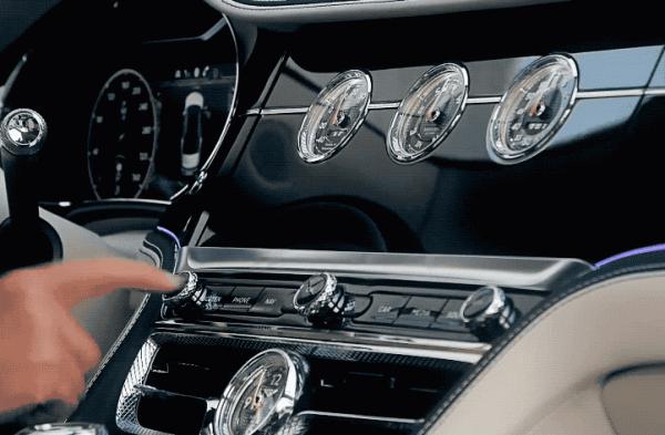 W12發動機，極速333km/h，老闆跑路專用車？