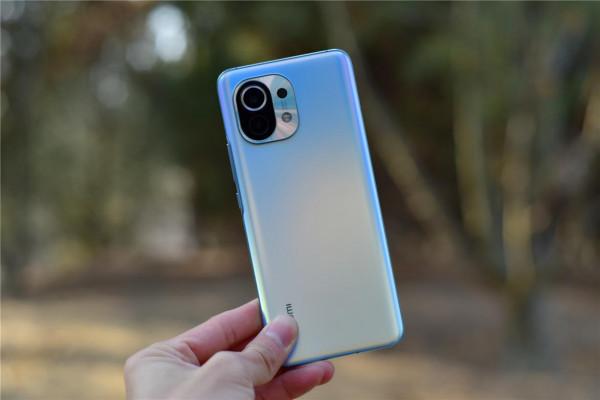 價格差兩千塊的手機，居然用同一款處理器？這錢，到底花哪了呢