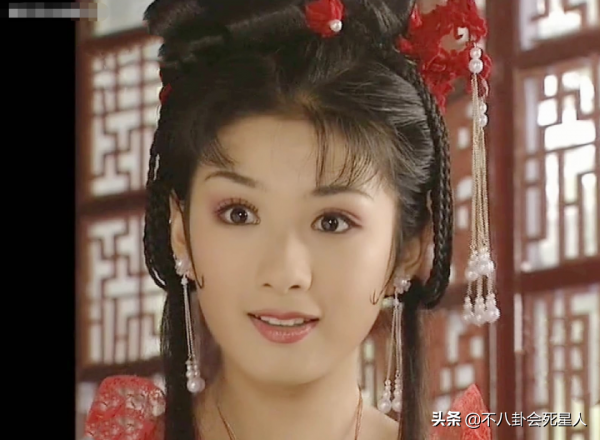 女星步入中年的尷尬,眼凸,法令紋,發福,臉僵,女神顏值不再 女星步入中年的尷尬,眼凸,法令紋,發福,臉僵,女神顏值不再