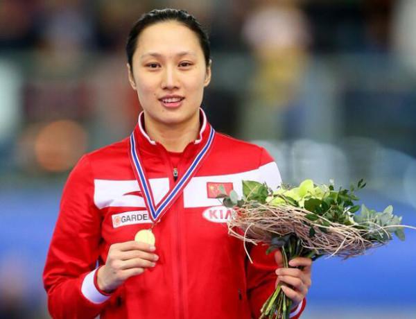 “冰雪女王”張虹,從短道速滑奧運冠軍,到國際奧委會委員的蛻變 “冰雪女王”張虹,從短道速滑奧運冠軍,到國際奧委會委員的蛻變