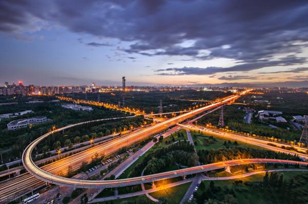 未來的中國基建建設完成，經濟發展新方向，消費拉動國家經濟