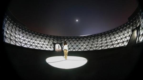 超級棒，可以學到很多的天文學知識，填補了匱乏的心靈