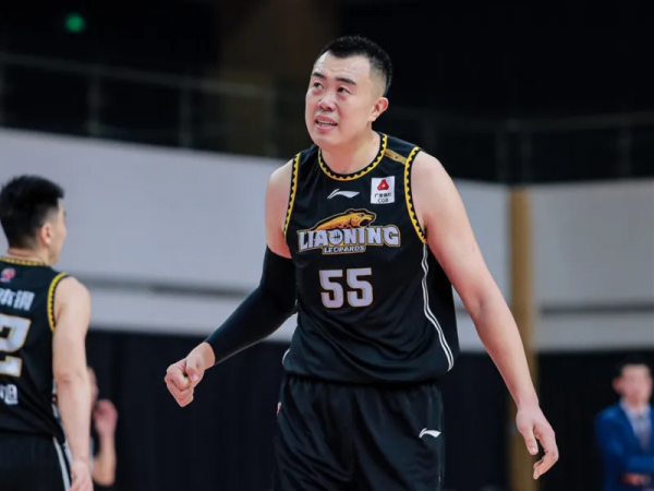 內線霸主！韓德君12投11中砍下25分14籃板