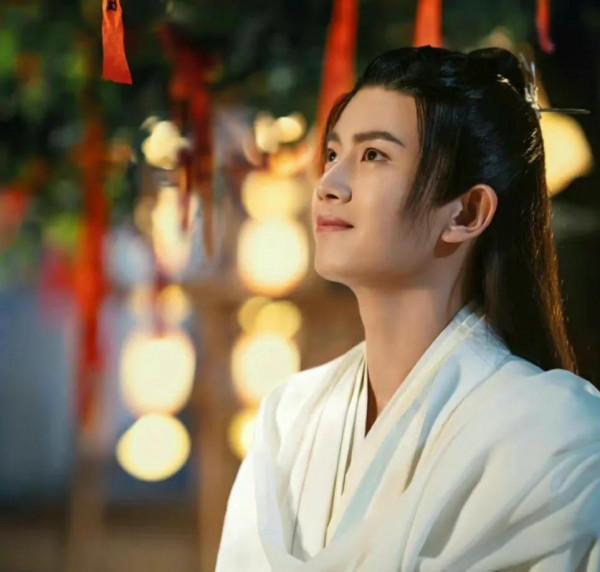 迪麗熱巴任嘉倫《恰似故人歸》人魚虐戀即將開始，期待上線啦