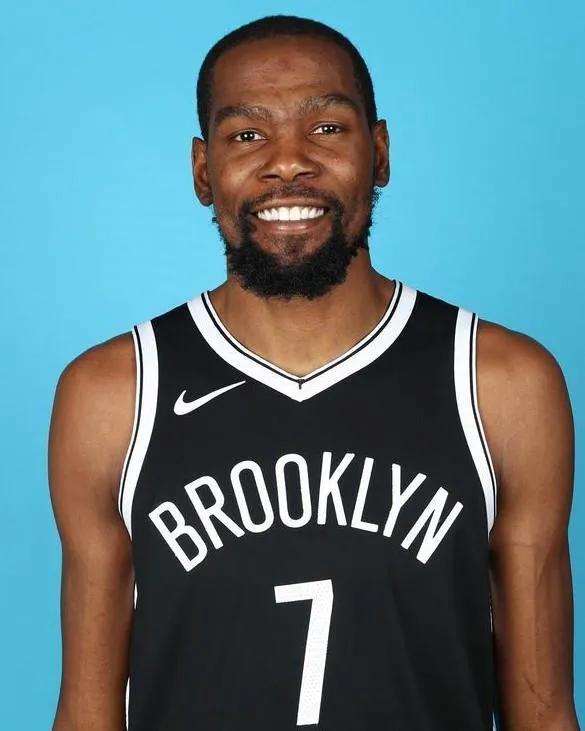 杜蘭特、庫裡、萊昂納德，誰才是真正的玻璃人？