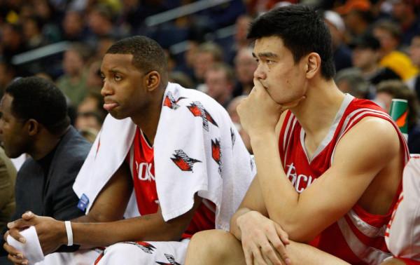 場均27+8+4，一場比賽未打坐領1072萬美元，難成詹姆斯的接班人