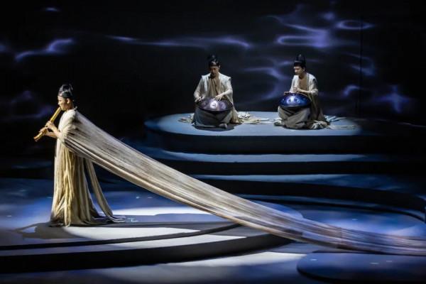 元宵節只有一天，剩下每一天也要與TA同行