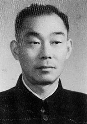 李士英：巧計釣叛徒，神槍鋤兩奸