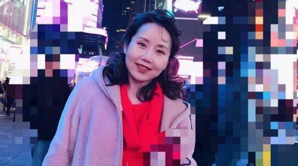 著名歌唱家胡月：嫁給陸劍民，造病歷騙父親，父親去世後泣不成聲