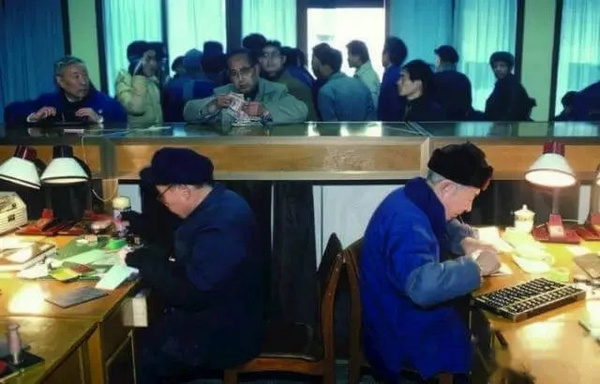 滿滿的感動，每一張老照片都是故事，美好的八十年代