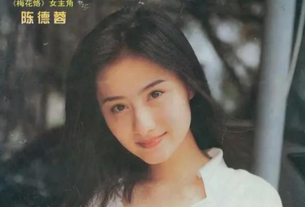 這7位老牌女港星，年輕時風華絕代，50歲後卻“面目全非”