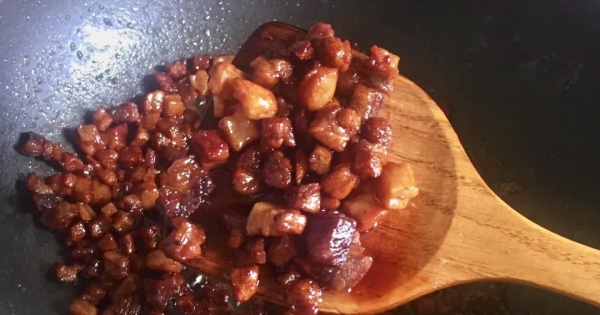 貴州人一年四季少不了的——脆哨油辣椒 貴州人一年四季少不了的——脆哨油辣椒