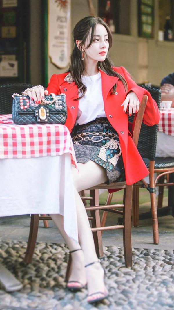 迪麗熱巴 天使般的容顏