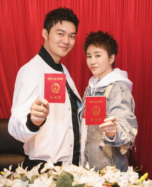 盤點娛樂圈中最成功的“姐弟戀”明星夫妻,你最羨慕哪一對? 盤點娛樂圈中最成功的“姐弟戀”明星夫妻,你最羨慕哪一對?