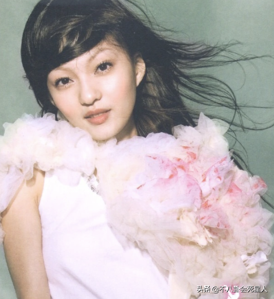 奪夫戰、互插刀，這7對明星閨蜜的散夥故事，讓人真正認識娛樂圈