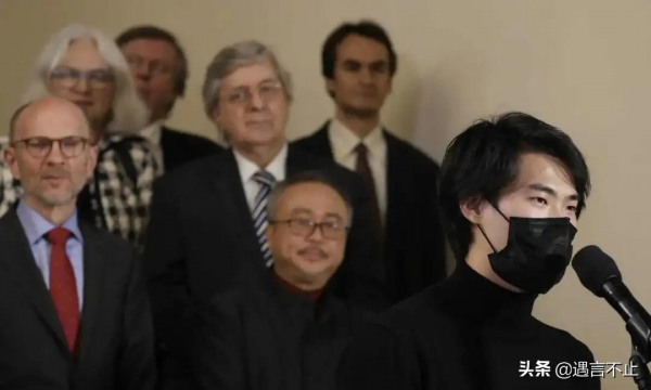 李雲迪奪冠21年後，又一華裔男孩成肖邦大賽冠軍，他們差距有多大