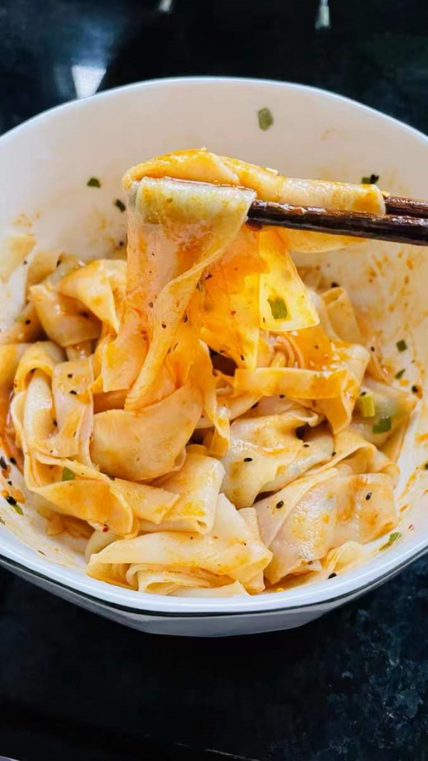 這3款小眾泡麵建議嚐嚐，飽腹便宜還免煮，味道不輸“康師傅”