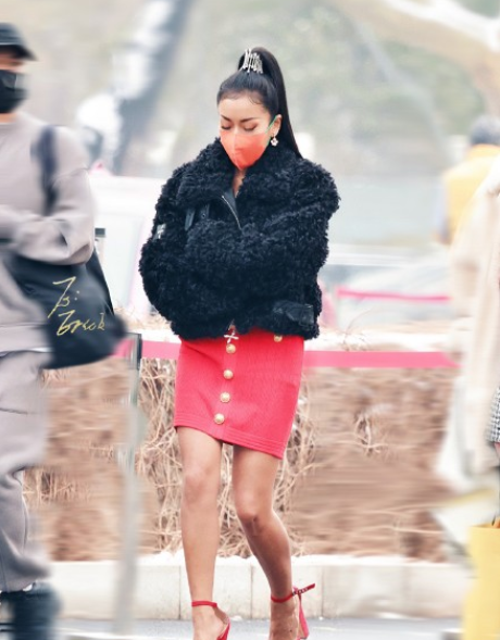 春晚二次聯排明星“眾生相”：宋茜凍成可愛多，吉克雋逸光腿搶鏡