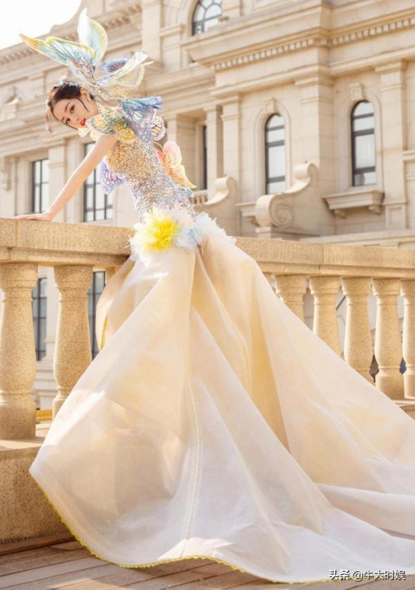 舞臺版“香妃”，迪麗熱巴美太驚豔了