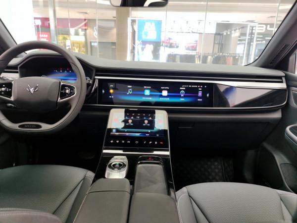 內飾三塊大屏 實拍極狐阿爾法T 空間是亮點 內飾三塊大屏 實拍極狐阿爾法T 空間是亮點