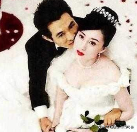 同是李連杰孩子，利智和黃秋燕的女兒，享受的父愛有差別