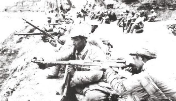 關鍵時刻，小兵下命令：首長，你現在得歸我指揮！讓將軍永生難忘