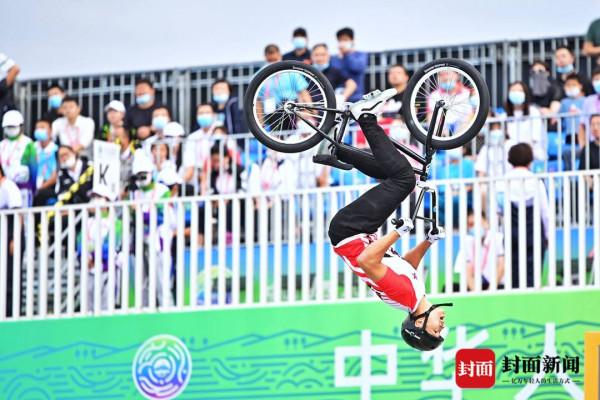 創歷史!四川選手包攬全運會小輪車男子自由式金銀銅牌 創歷史!四川選手包攬全運會小輪車男子自由式金銀銅牌