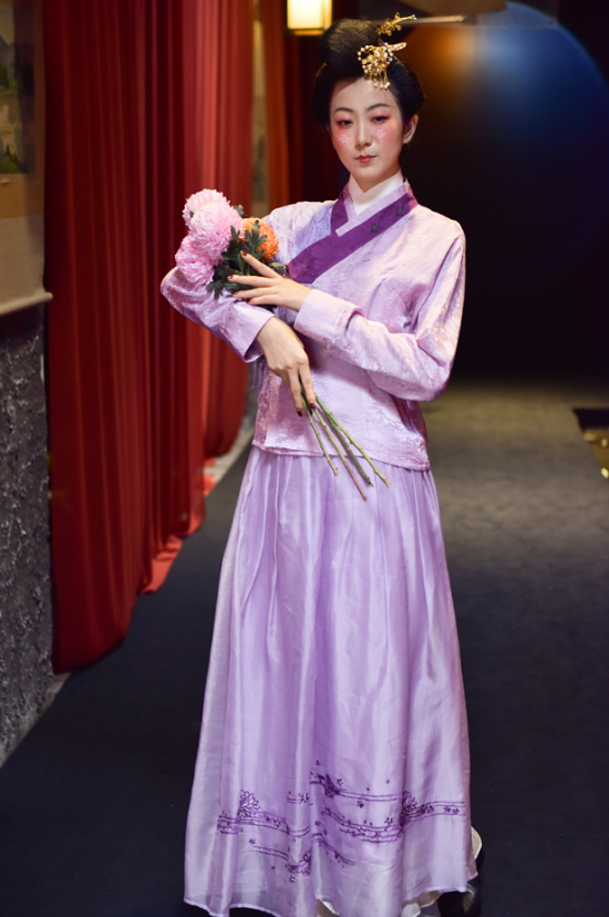 生活在左《九九消寒圖》New Hanfu系列主題釋出會