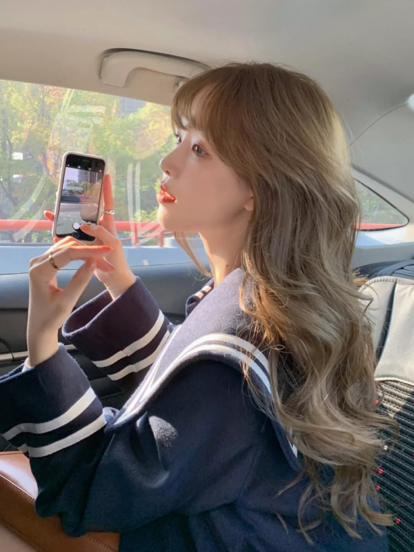 別再亂披頭髮了！這3款新年髮型才夠美夠撩人