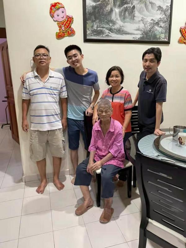 疫情下的血緣紐帶 疫情下的血緣紐帶