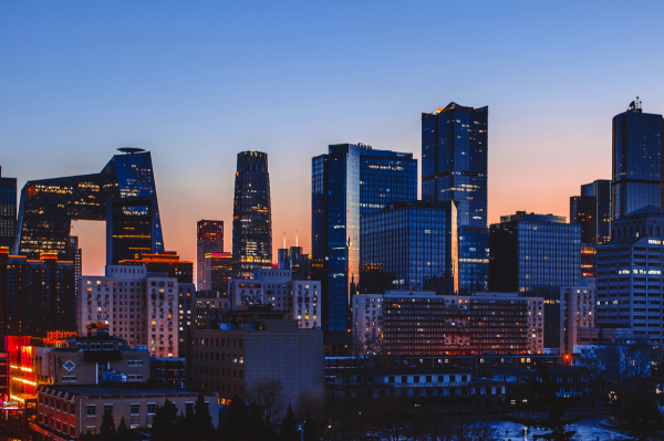 國內房價最高的10個城市排名，要努力多少年才能買到，你頂得住嗎