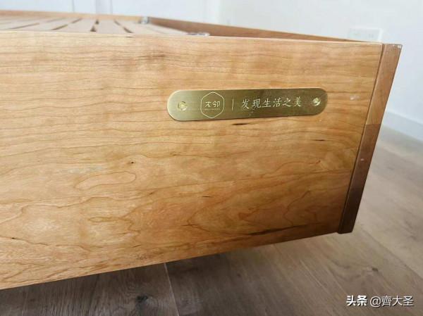 兩招空間擴容!10㎡臥室竟能塞下101個登機箱 兩招空間擴容!10㎡臥室竟能塞下101個登機箱