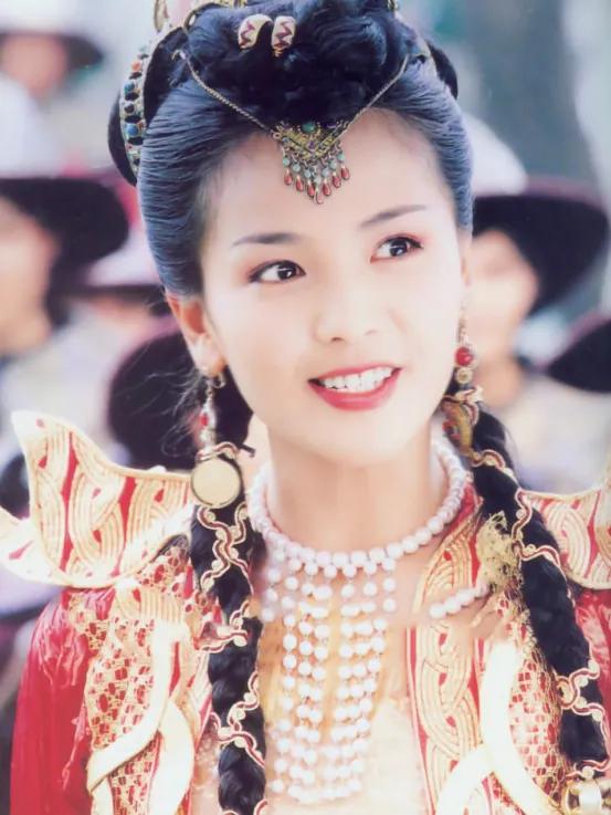 異族裝扮的古裝美人 哪一位驚豔到你？