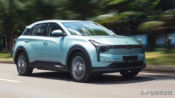 原價13.98萬 新款9.98萬！還增配！新款哪吒U夠誠意了吧？