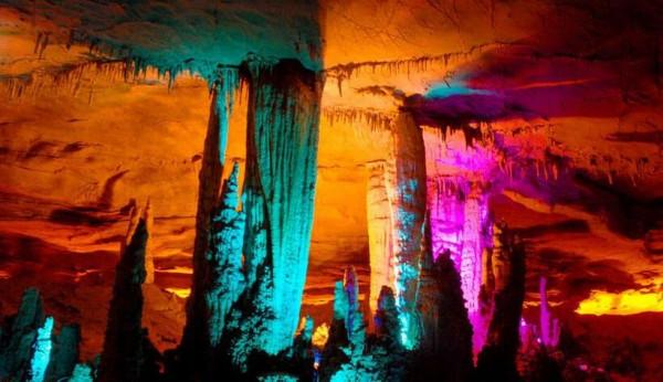 走進喀斯特密境